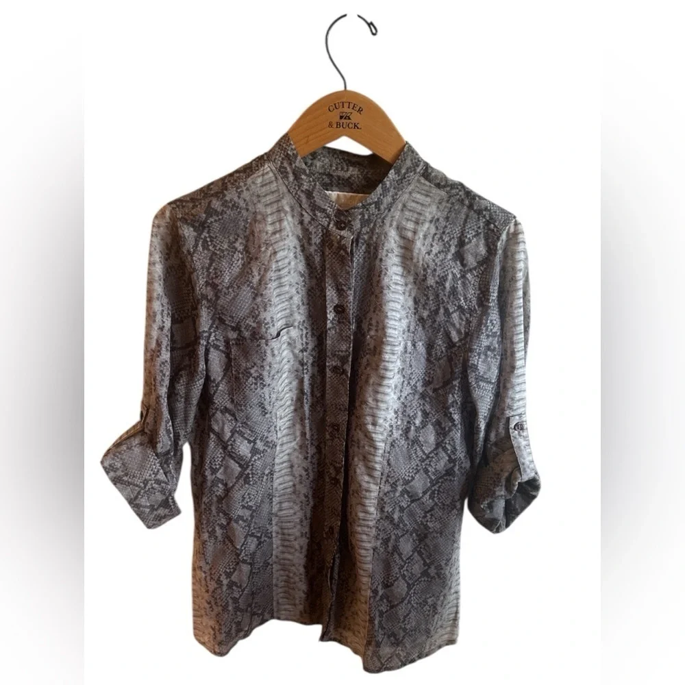 Michael Kors Button Up Shirt Size 12 Gray Black Animal Print Band Collar